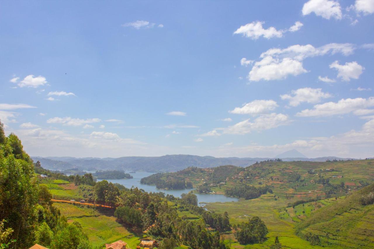 OM Hostel Bunyonyi Kabale Exterior foto